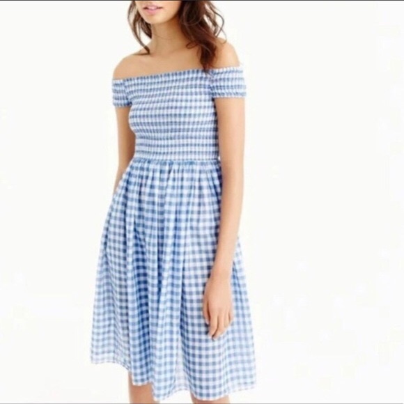 Smocked off shoulder dress - Picture 2 of 5